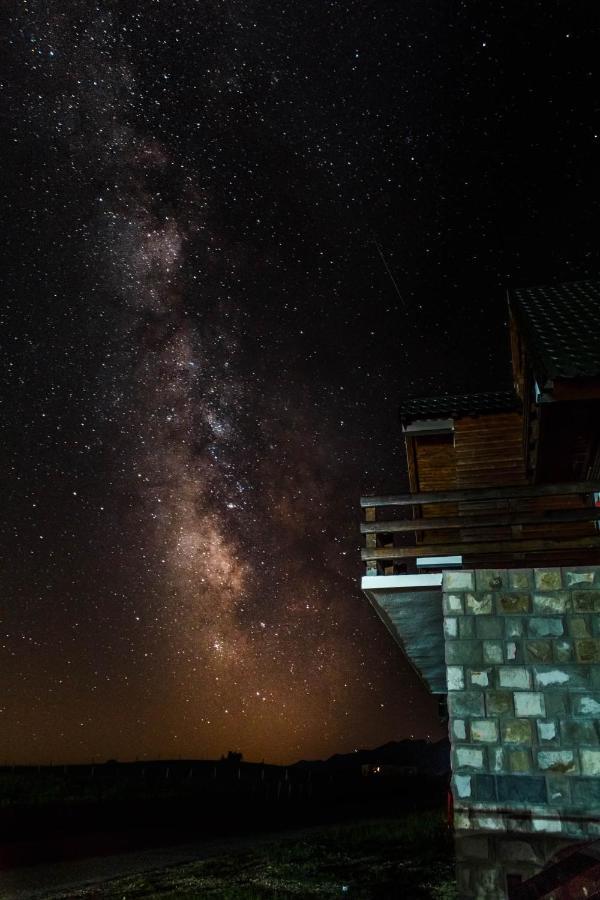 Guesthouse Wolf Zabljak  Ngoại thất bức ảnh
