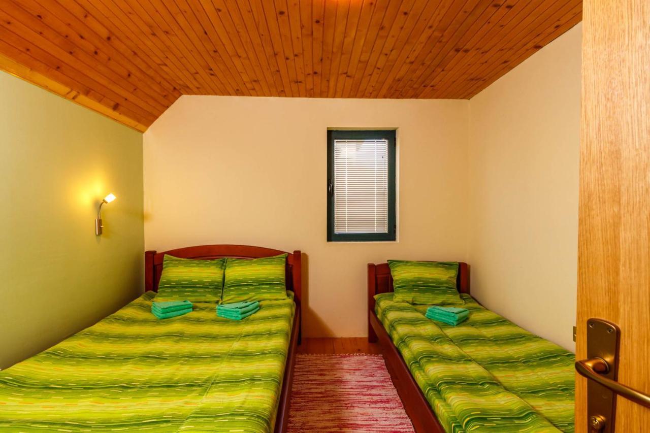 Guesthouse Wolf Zabljak  Ngoại thất bức ảnh