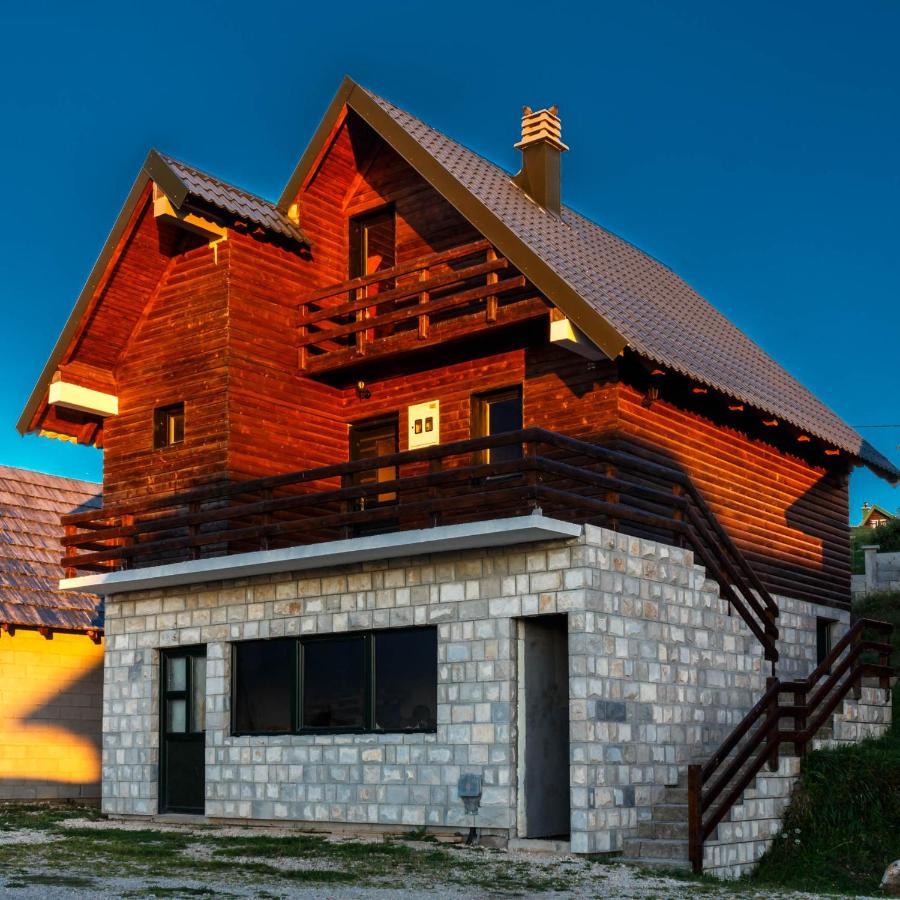 Guesthouse Wolf Zabljak  Ngoại thất bức ảnh