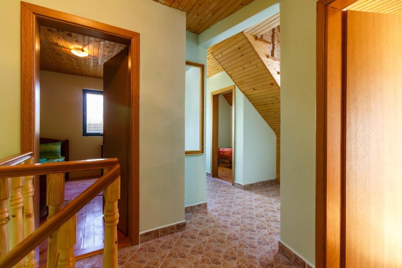 Guesthouse Wolf Zabljak  Ngoại thất bức ảnh