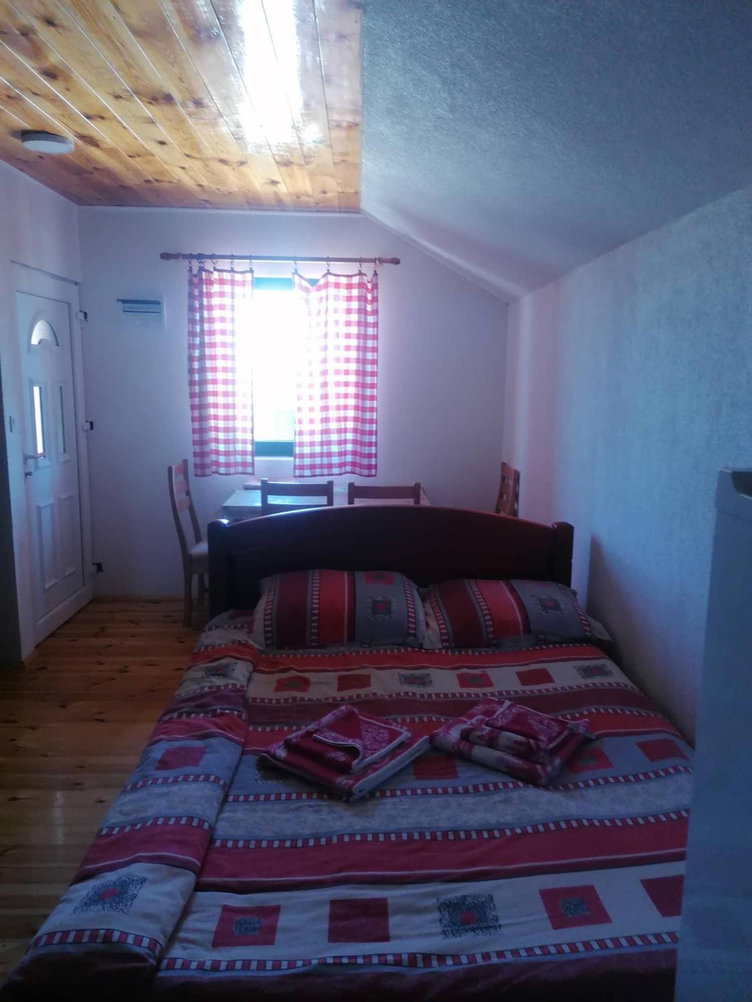Guesthouse Wolf Zabljak  Ngoại thất bức ảnh