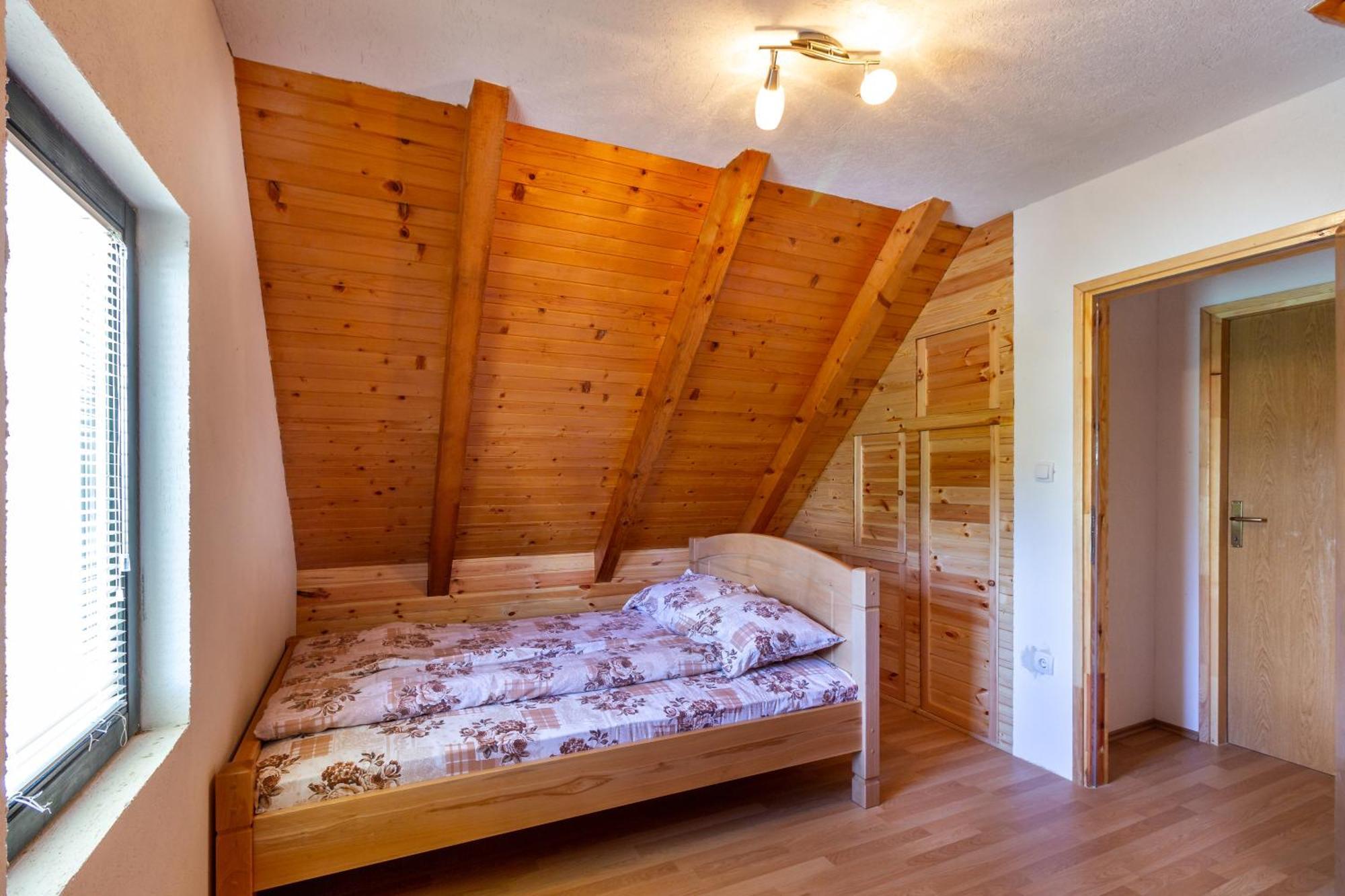 Guesthouse Wolf Zabljak  Ngoại thất bức ảnh